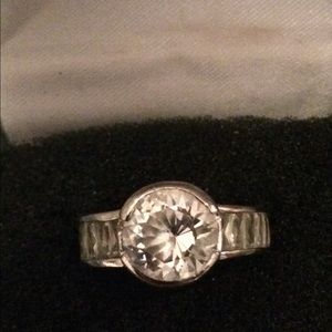 GORGEOUS STATEMENT RING